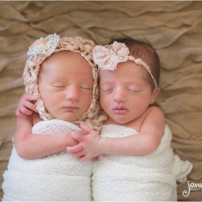 Jacksonville Twin Newborn Photographer!